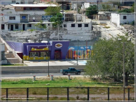 Ciudad Juarez von El Paso aus (im Vordergrund der Grenzzaun)